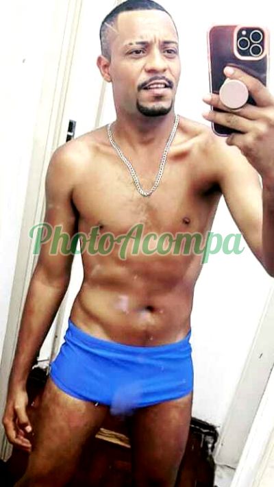 Vítor, garoto de programa em Bela Vista (SP)