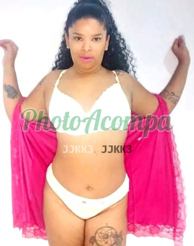 Fanny Ninfeta, mulher que faz videochamadas e sexting
