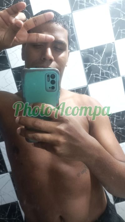 Luciano Henrique, garoto de programa em Belford Roxo