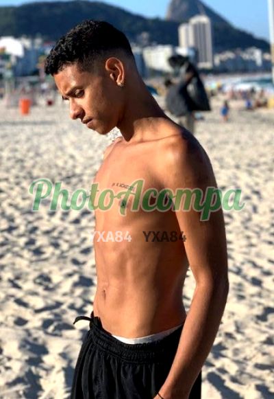 Kauã, garoto de programa em Copacabana (RJ)