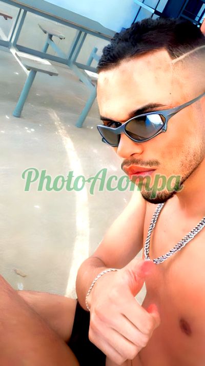 Arthur, garoto de programa em Campinas