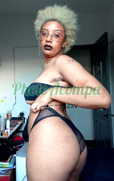 Supernova, mulher que faz videochamadas e sexting