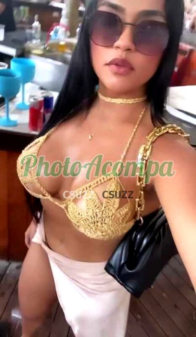 Gaby, mulher que faz videochamadas e sexting