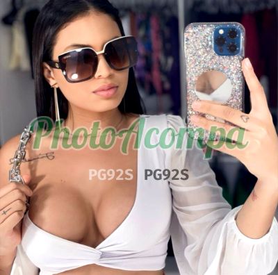 Mari Baianinha, mulher que faz videochamadas e sexting