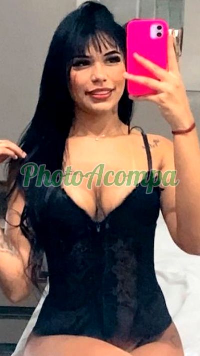 Mirella, garota de programa no Guarujá