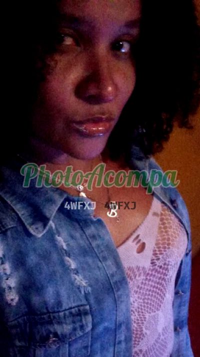Bombomzinha, garota de programa no Guarujá