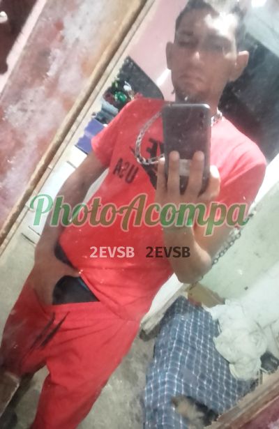 Alexsandro, garoto de programa no Guarujá
