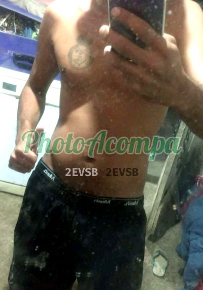 Alexsandro, garoto de programa no Guarujá