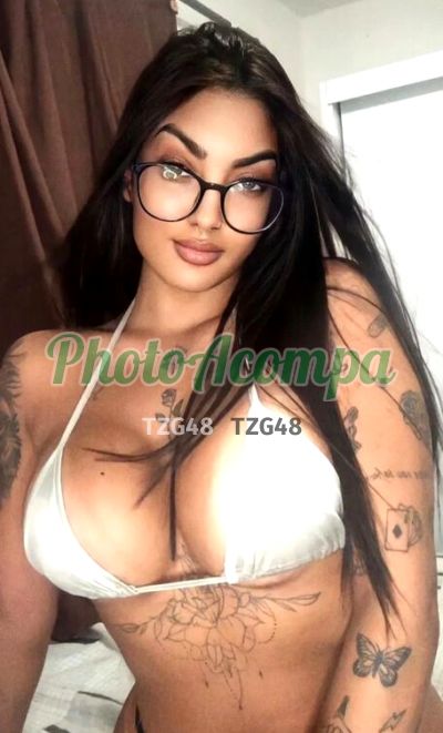 Nat, mulher que faz videochamadas e sexting
