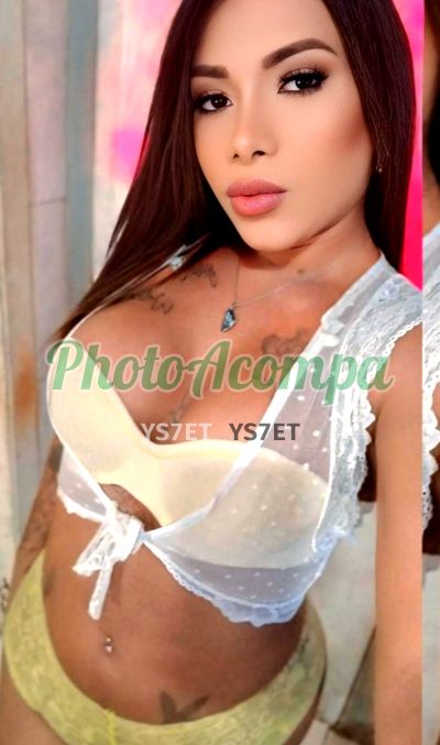 Luana, travesti em Bela Vista (SP)