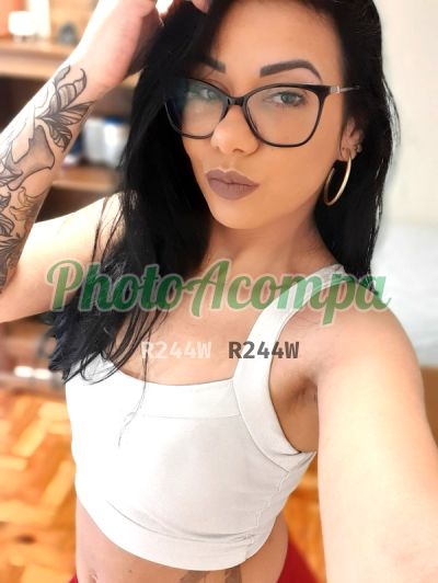 Lari Cardoso, massagista em Porto Alegre