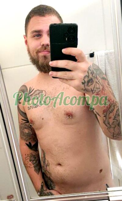 Novinho tatuado (19) 99286-1927, Garoto de programa em Piracicaba