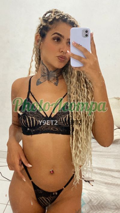 Preta, garota de programa em Praia Grande