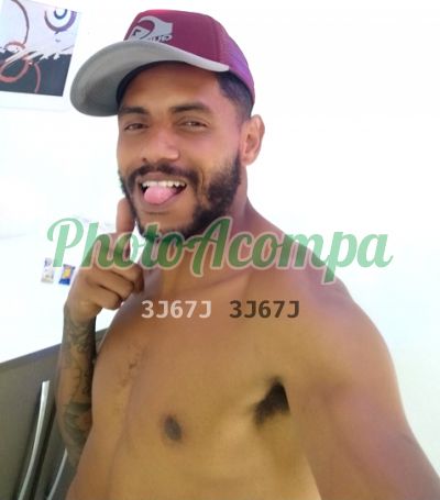 Ricardo, homem que faz massagens eróticas em Curitiba