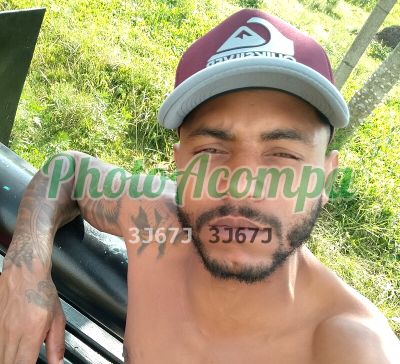 Ricardo, homem que faz massagens eróticas em Curitiba