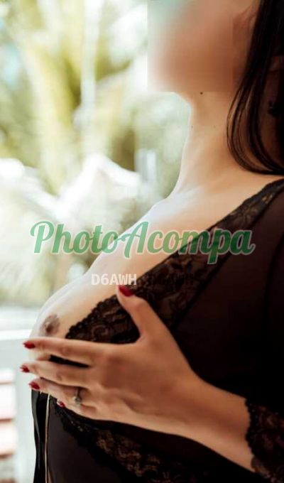 Fernanda, mulher que faz videochamadas e sexting