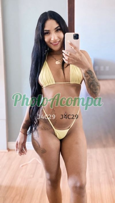 India, acompanhante em Guarapari