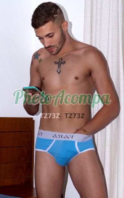 Victor Dotado, garoto de programa em Curitiba