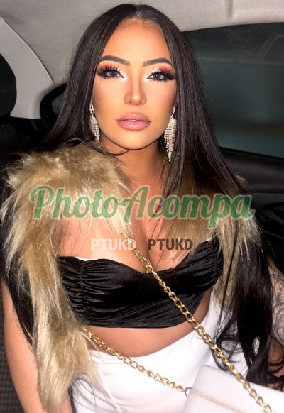 Julianna Martins, garota de programa em Recife