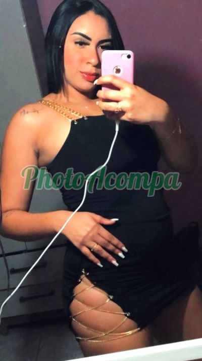 Laura, acompanhante em Piumhi