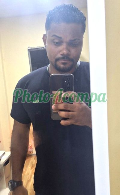 Barreto, garoto de programa na Barra da Tijuca (RJ)