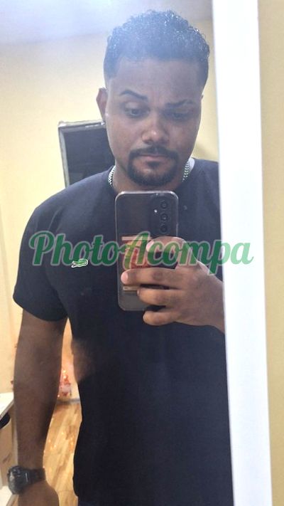Barreto, garoto de programa na Barra da Tijuca (RJ)