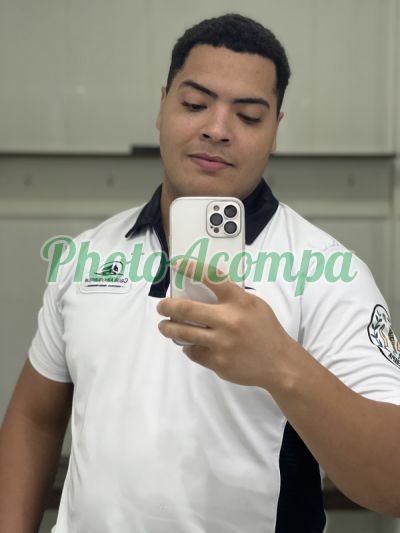 Cauê Albuquerque, Homem que faz massagens eróticas em São Paulo
