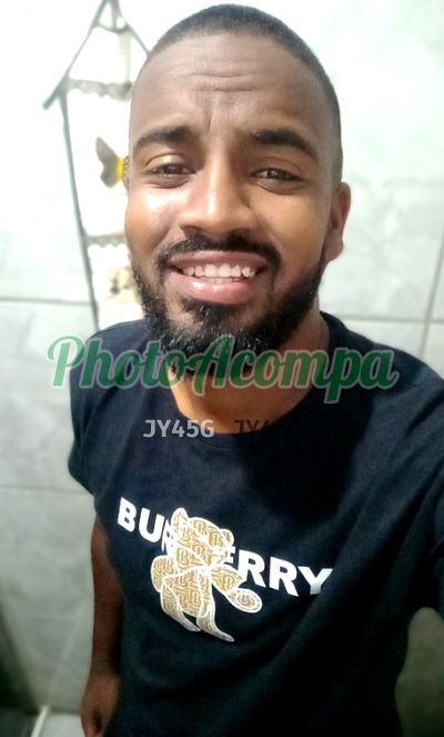 Ricardo, garoto de programa em Contagem