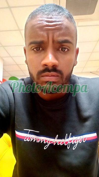 Ricardo, garoto de programa em Contagem
