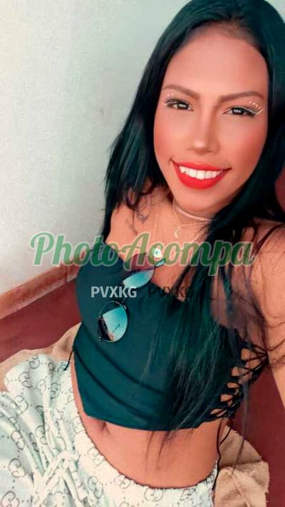 Amanda Carvalho, mulher que faz videochamadas e sexting