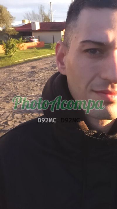 Carlos, garoto de programa em Torres