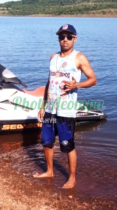 Leandro, garoto de programa em Santos