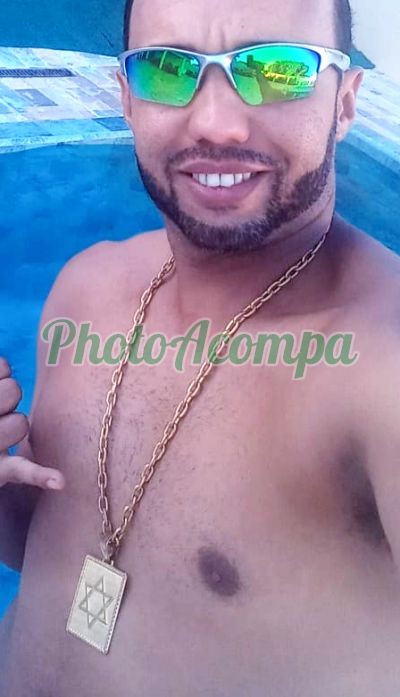 Leandro, garoto de programa em Santos