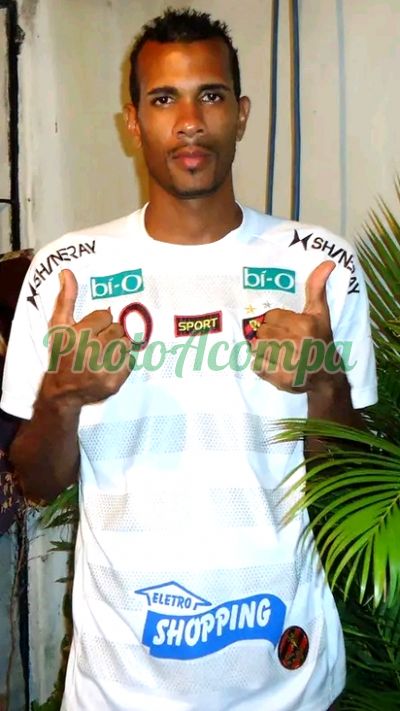 Moreno, garoto de programa em Recife