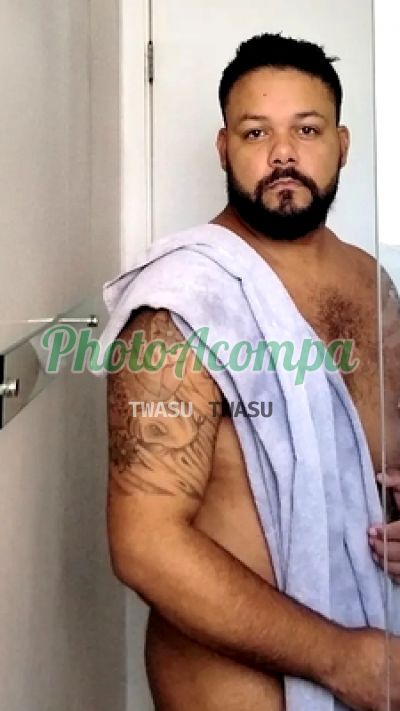 Hugo, homem que faz massagens eróticas em Barueri