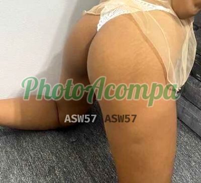 Anitta, garota de programa no Rio de Janeiro