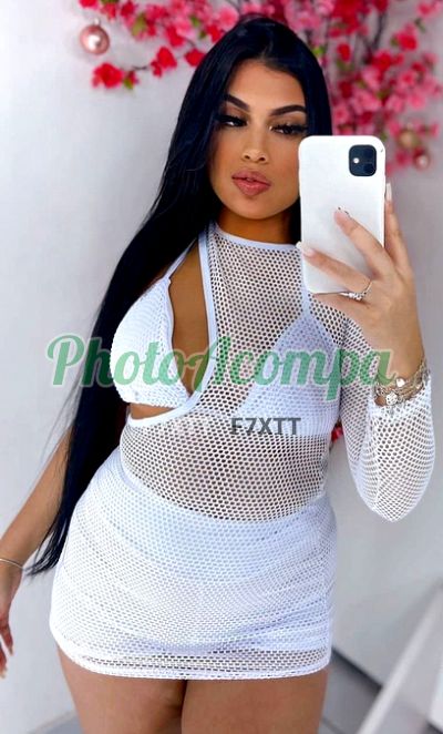 Karina, acompanhante em Betim