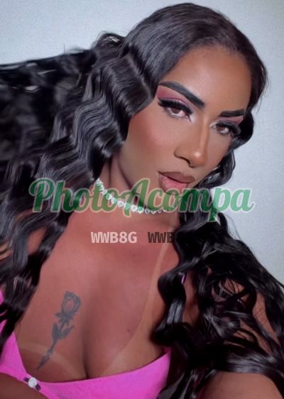 Nicoly, transex na Barra da Tijuca (RJ)