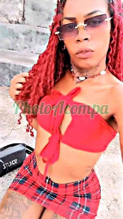 Rhyaninha, travesti em Uberaba