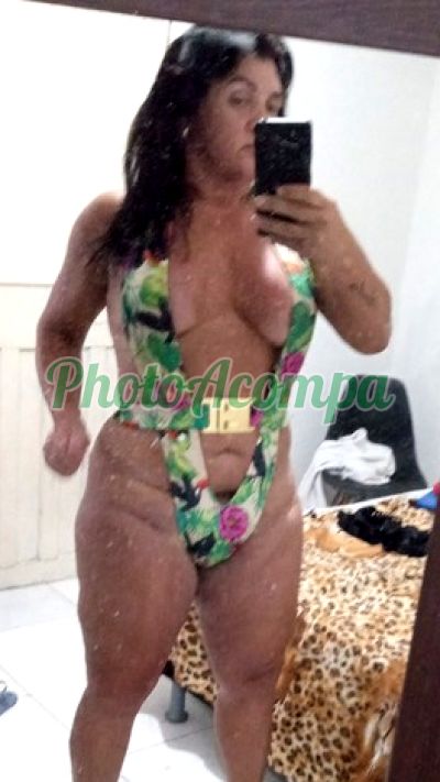 Letícia Moreira, travesti em Fortaleza