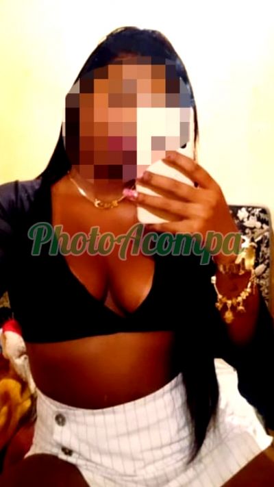 Hayra, Garota de programa em Paulista