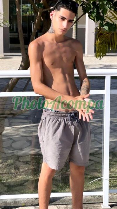 Matheus Villela, garoto de programa em Cabo Frio