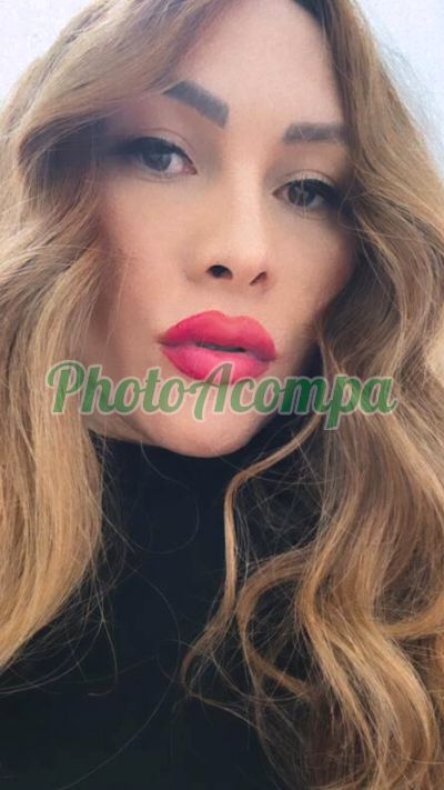 Karen, transex na Barra da Tijuca (RJ)