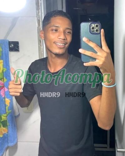 Brayn Fernández, garoto de programa no Centro (RJ)
