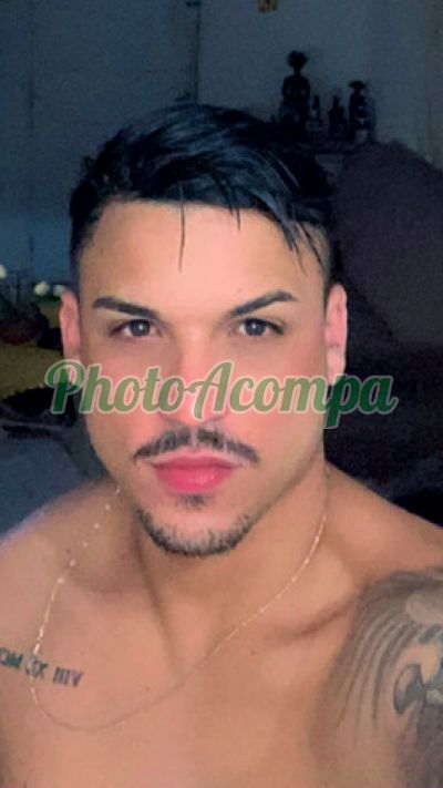 Enzo Lobo, garoto de programa em São Paulo