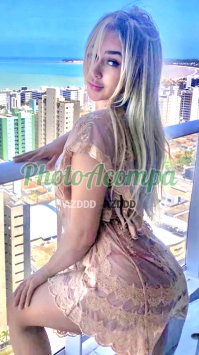 Clara, mulher que faz videochamadas e sexting