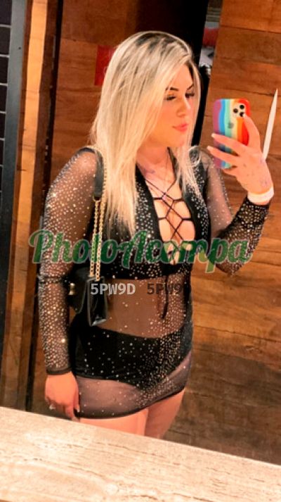 Larissa, escort em Curitiba