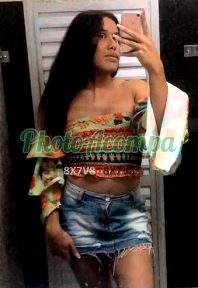 Isis, travesti em Brasília