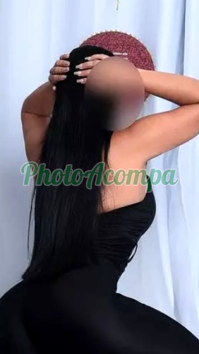 Aurora, garota de programa em Copacabana (RJ)