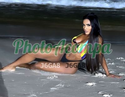 Maria Eduarda, transex em Copacabana (RJ)